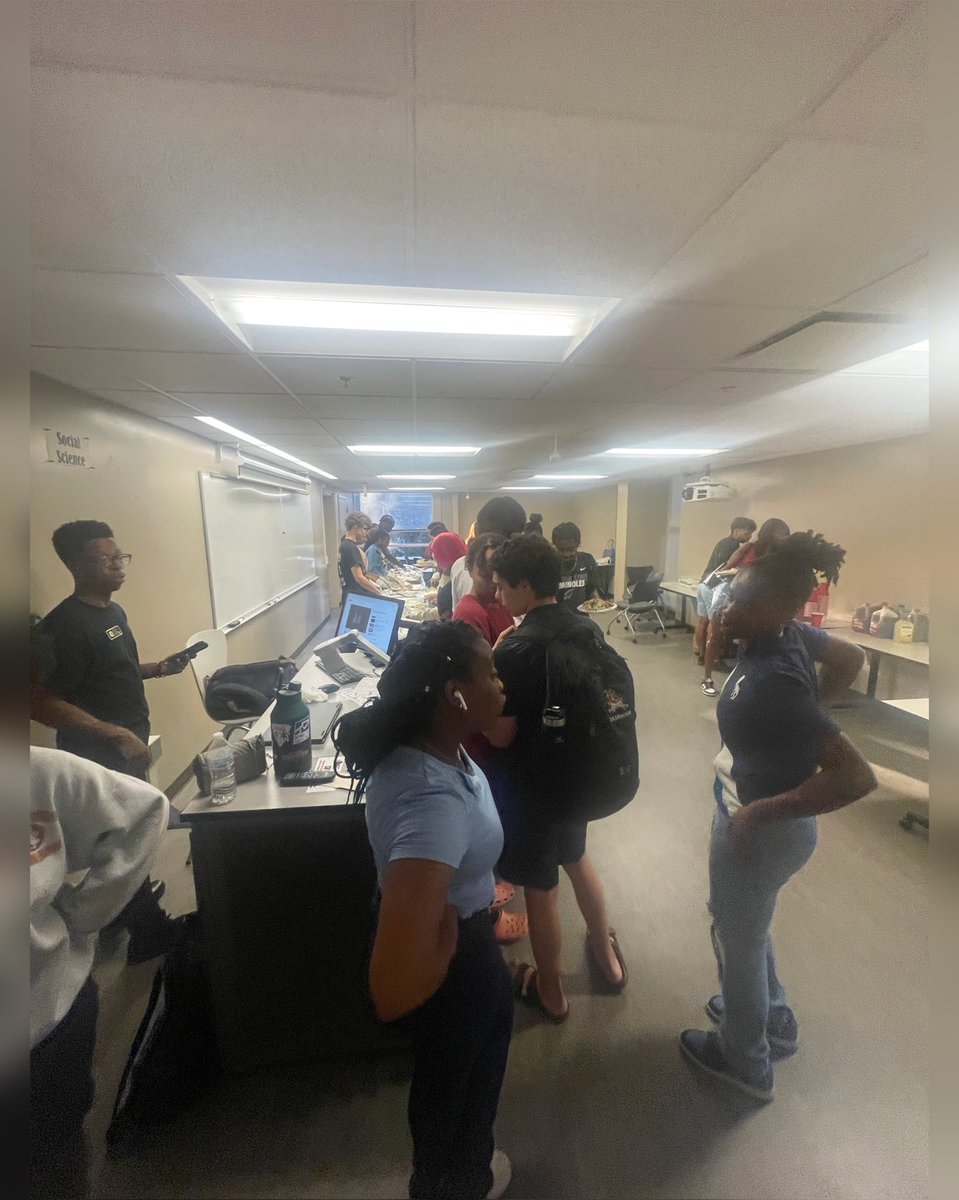 Take Stock in College tweet media