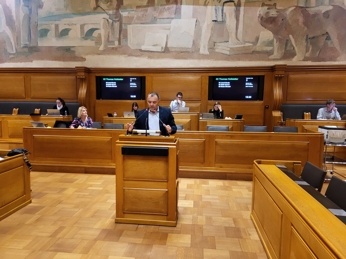 Unser Stadtrat Thomas Hofstetter mit einem Plädoyer für die Sportstadt Bern und die lokalen Sportvereine. Wir begrüssen die Totalsanierung der historischen Ka-We-De und freuen uns, dass unser jahrelanger Einsatz für den Erhalt des Vereinshockey erfolgreich war.