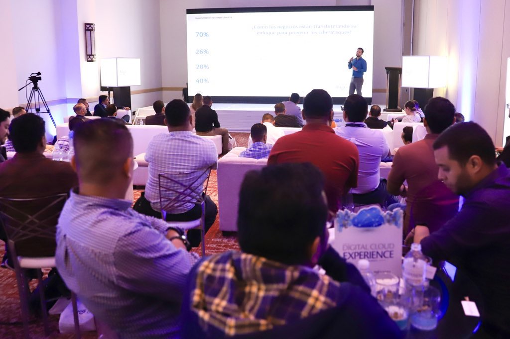 TigoHn's tweet photo. ✨ ¡Descubre el viaje a la innovación! 🚀 Ayer, #TigoBusiness abrazó el futuro tecnológico con #CloudExperience de #AWS. 🌐 Un encuentro que redefine el camino hacia el éxito empresarial, explorando las infinitas posibilidades de la nube. 💼✨ https://t.co/R1I58ff3eq