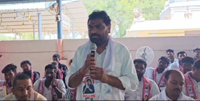 ChandraTheegala's tweet photo. @JanaSenaParty @JaiTDP అధిష్టానాల నిర్ణయం మేరకు గూడూరు నియోజకవర్గ స్థాయి JSP,TDP స��న్వయ సమావేశంలో పాల్గొని విజయవంతం చేసిన జనసేన పట్టణ,మండల కమిటీలకు నాయకులకు, జనసైనికులకు నా హృదయపూర్వక కృతజ్ఞతలు
@PawanKalyan @mnadendla @NagaBabuOffl @JSPManuKranth
@AjayaKumarJSP #JSPTDPAlliance https://t.co/Yzg10o2Mmn