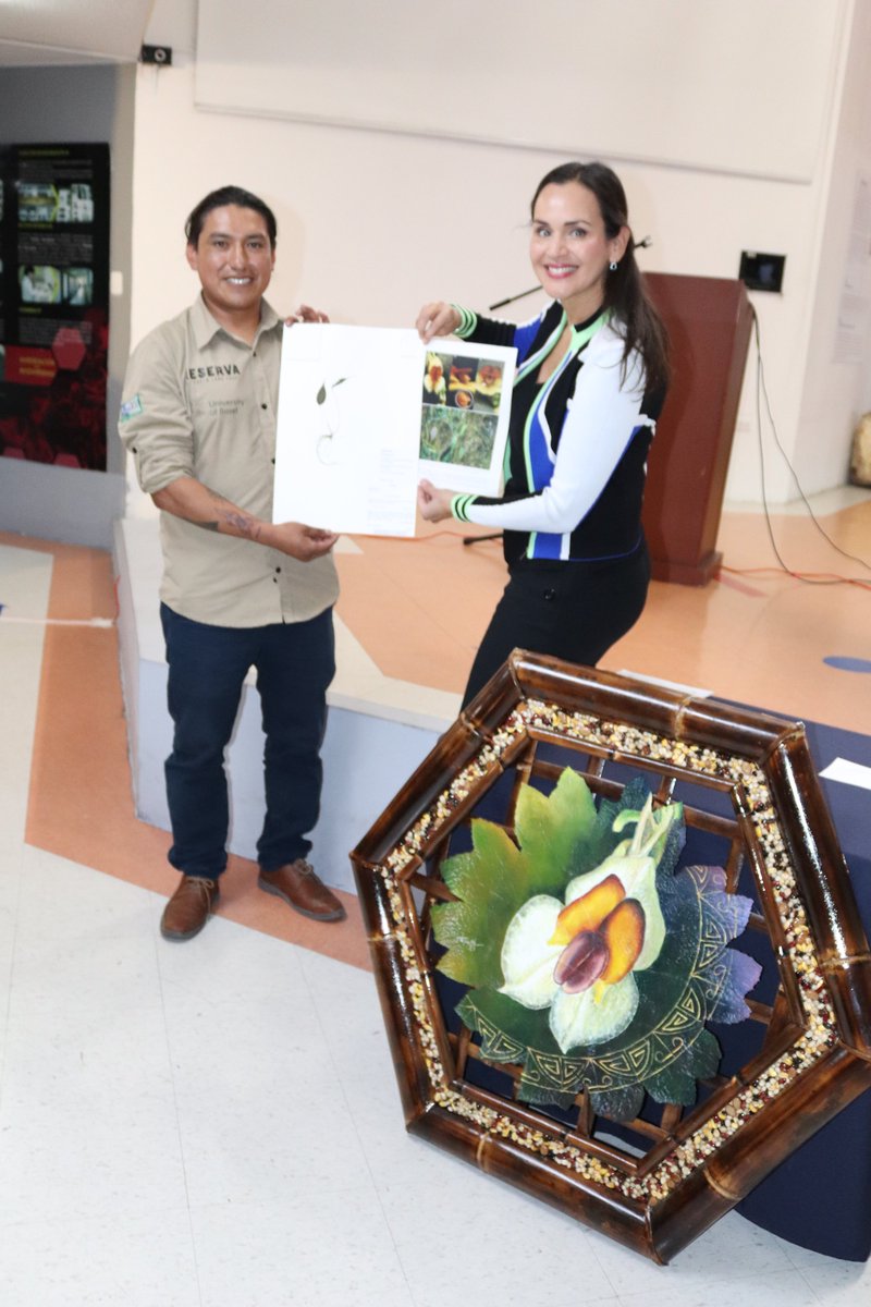 INABIO_EC's tweet photo. Lepanthes inesmanzanoae, que fue descubierta en la reserva Río Manduriacu, recibió su nombre en honor a @inesmanzano, activista y abogada ambientalista ecuatoriana, que ha trabajado y aportado en el campo de las leyes ambientales y acciones climáticas. https://t.co/tjMZfOT2eV