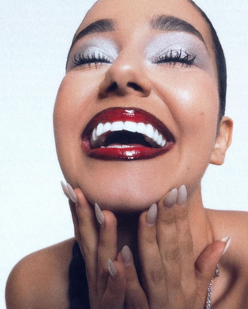 SituationsSquad's tweet photo. sourire Colgate ✨🦷 @lenasituations https://t.co/951uWEsrkn