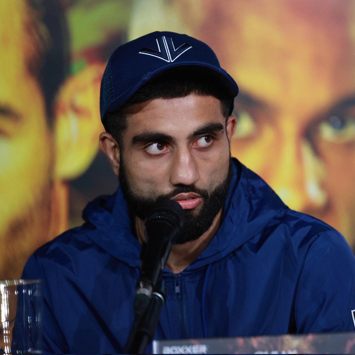 BCB_Boxing's tweet photo. 🥊BCB's @GulrajPowar taking his place on the top table on a @skysportsboxing show.
Saturday night the whole country gets to see the talent that's gotten experienced trainer Richie Carter so excited.
#boxing #wolvesatthedoor
Images Lawrence Lustig @boxxer https://t.co/TMDHoSEFhy