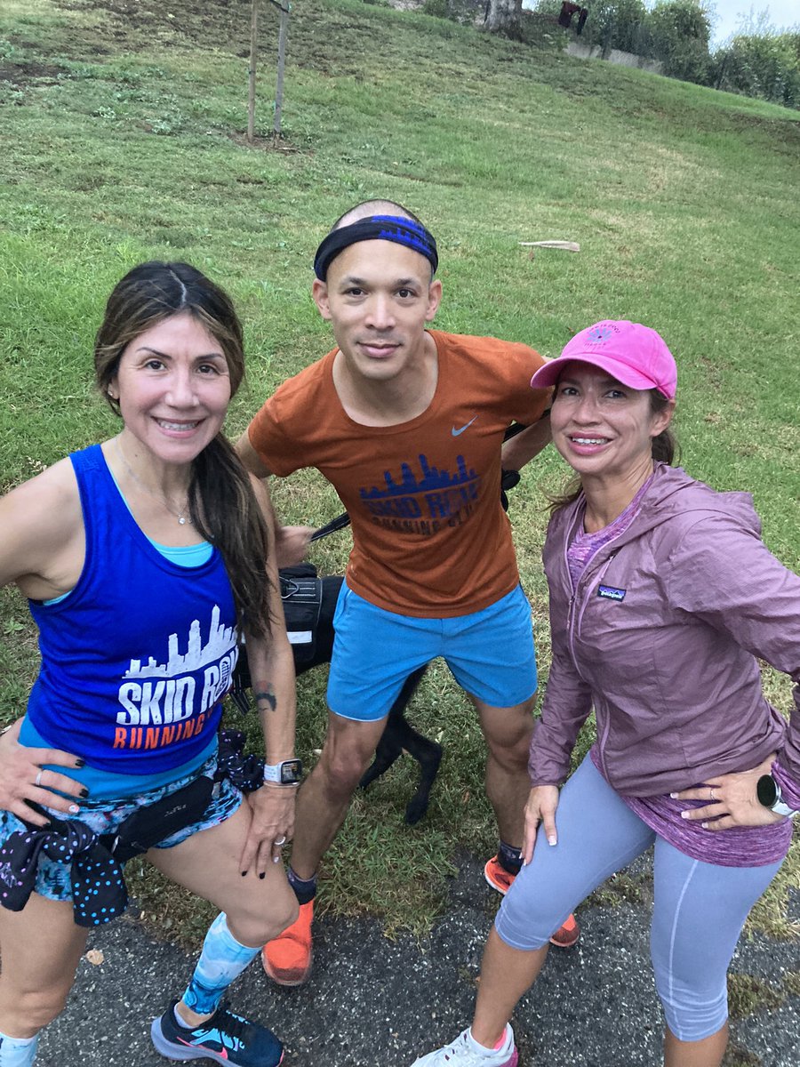 Skidrowrunclub's tweet photo. No rain! Great run this morning with a couple new runners and a film crew from Germany. Those of us running the @RunRevel Big Bear Marathon took it easy (save those legs!). You should run with us! DM for details. #skidrowrunningclub https://t.co/x9gd5HvMNQ