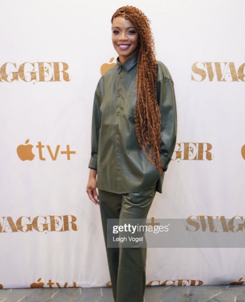 kaesarchivee's tweet photo. My next shoutout is to the beautiful and talented Shinelle Azoroh. She is an extraordinary actress, storyteller, writer, artist, and mother. Shinelle is truly a student of the arts. Always will support her in everything she does!!! #Swagger #RenewSwagger #SwaggerAppreciation https://t.co/9AMueNmwSm