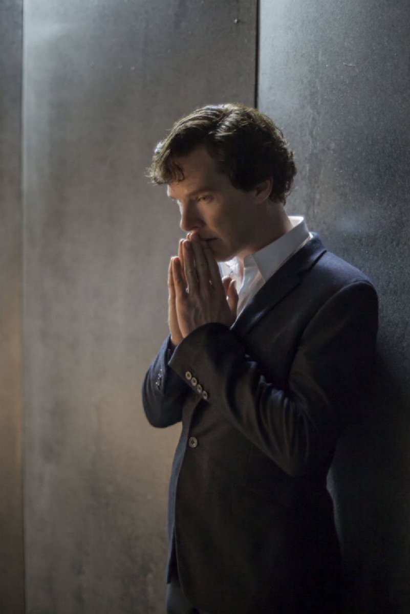 ''Sadece her şeyden kaçıp gitmek istiyorum.'' (Sherlock)