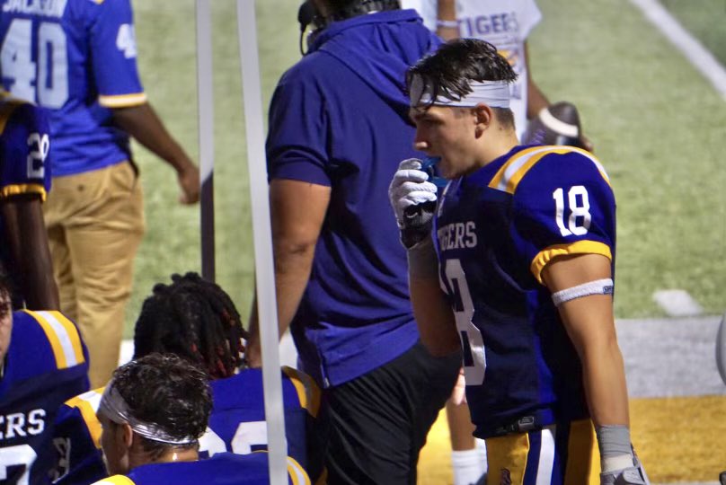 Sophomore season✅
I got to learn a lot this year, next year it is in my hands🤞