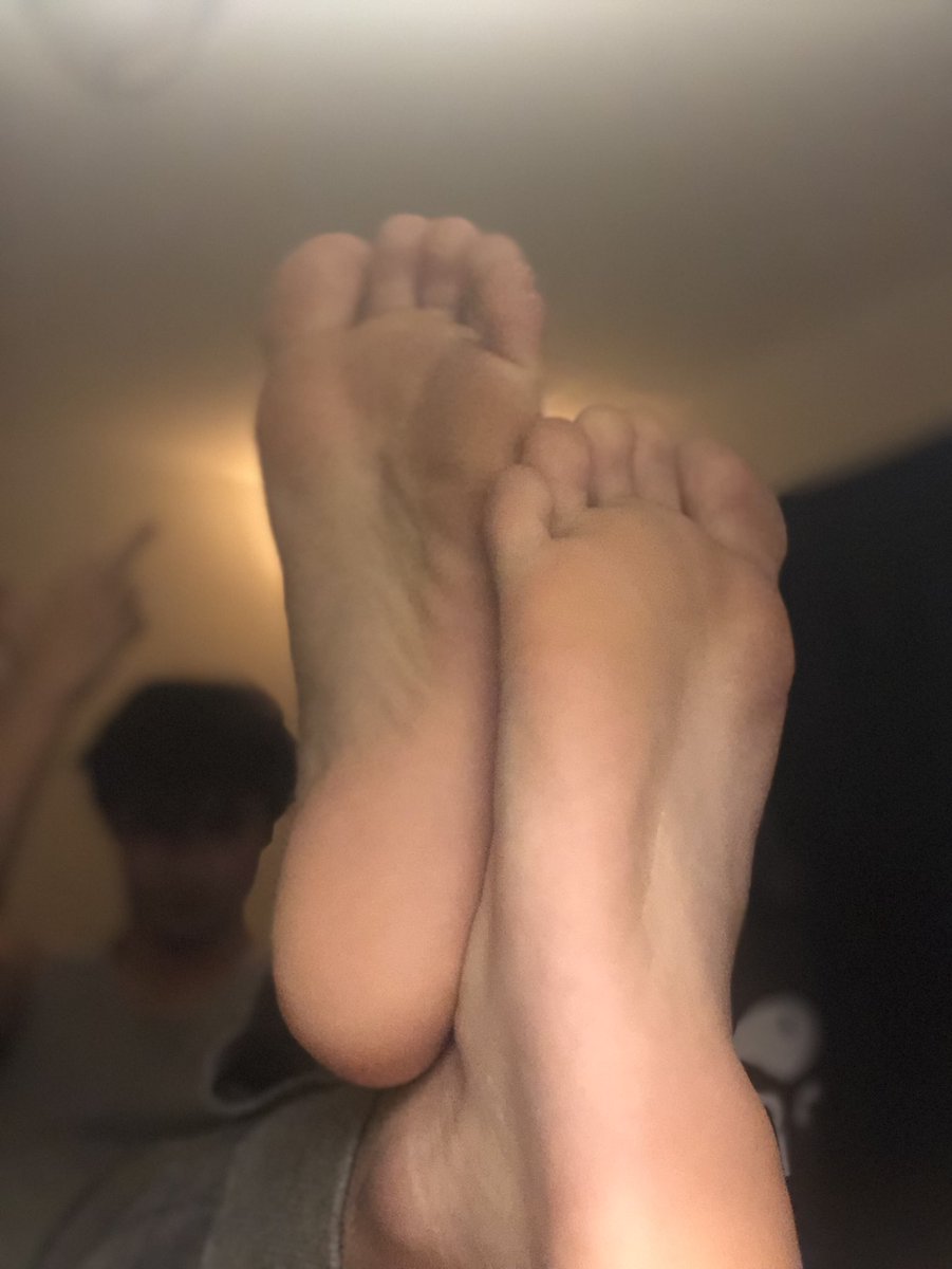 MasterProm24582's tweet photo. Serve these soles! You are inferior!😈 #findom @PromoRTpig @rt_slave_ma @rt_feet @RT4Masters2 @MASTER_UPDATES @CockyStr8boyz @BestFootMasters @MasterJockPromo @RT4Kings @varsityjox @FOOTMASTERSRT @rt4dom @RTfootmaster https://t.co/xbFAj0W8wg