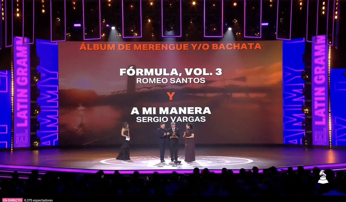 Aunque muchos tenemos cierta apatía a estos premios…

🏆 Romeo Santos acaba de ganar de Primer Latín Grammy en la Categoría: “Mejor Album De Merengue / Bachata” — Empate entre Fórmula Vol.3 by Romeo Santos y Sergio Vargas #LatinGRAMMY  👏🏼👑 #romeosantos  <a href="/RomeoSantosPage/">Romeo Santos</a>