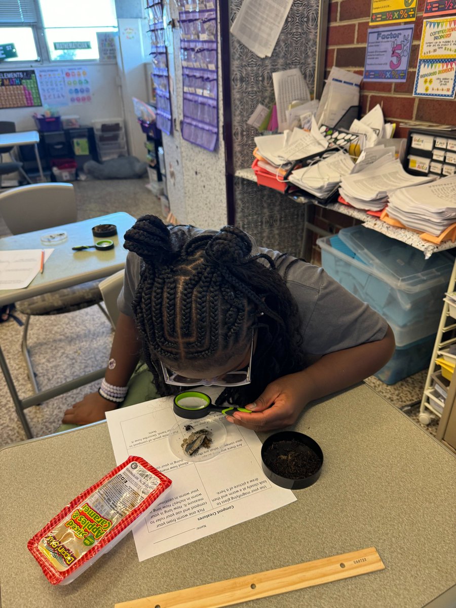 Our Garbage to Gardens partnership just keeps growing! We’ve moved from the cafeteria and into classrooms. Our fourth grade students learned about how our food waste from the cafeteria can turn into compost for our school gardens. #LearnThriveSoar #LearnThriveROAR
