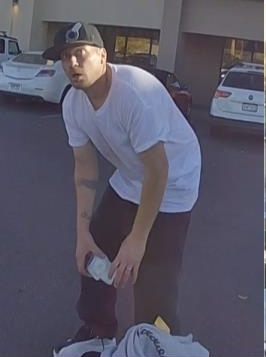 CrimeStoppersCO's tweet photo. 🚨 URGENT: HELP LOCATE🚨Justin Kyle Kautz is wanted for suspected first-degree murder on 10/19/23 at 5910 S. University Blvd.🚨 If spotted, call 911 immediately. Do not approach. Remain Anonymous, Earn $$$$ Reward. 720.913.7867
#SaferGreenwoodVillage #CrimeStoppers #StopCOCrime https://t.co/ufAzQGaDOc