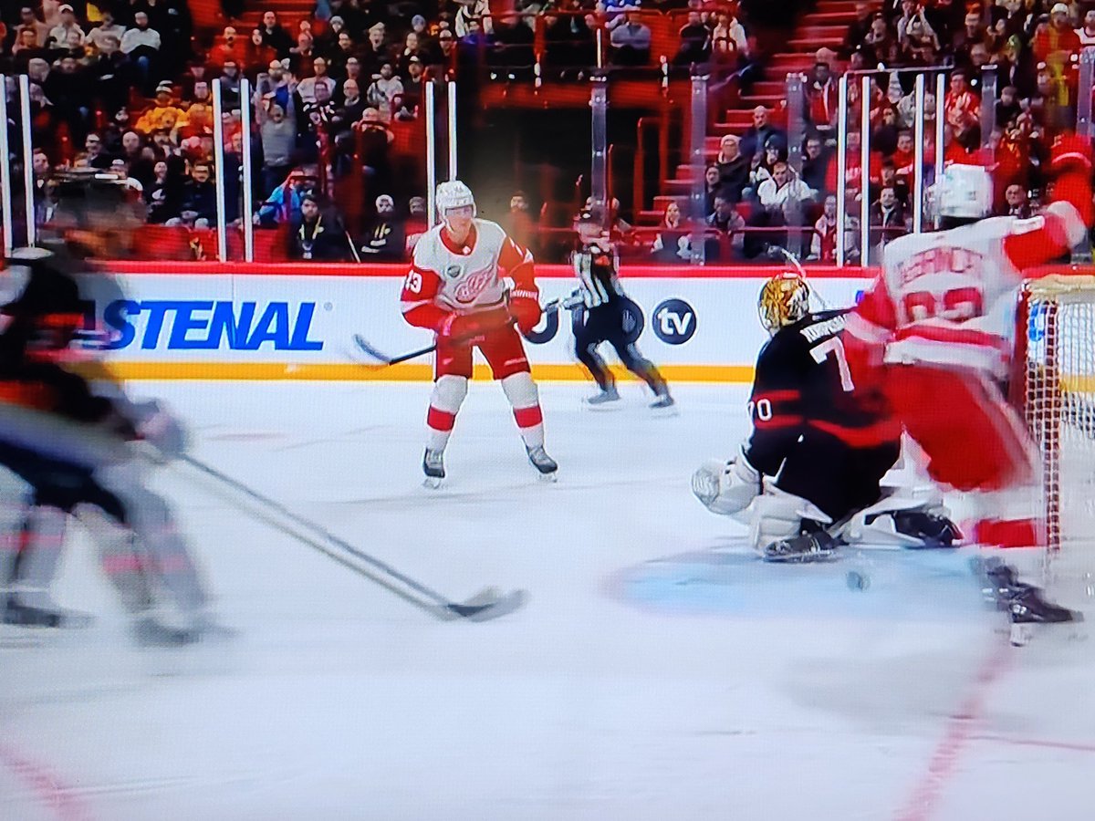 dclynick66's tweet photo. Detroit Red Wings Goal, his 6th of the season, by Lucas Raymond, and our Red Wings are finally on the scorebard!!! Hey @BallySportsDET ... I was the first to pick #IMWITHMICK today. Do I win anything? 🤔 😂 👍 #LGRW https://t.co/qjrb6hr7ai