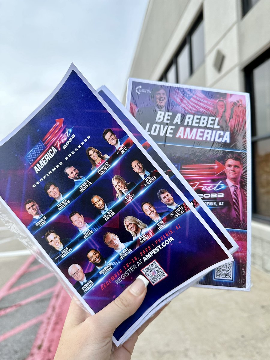 Amanda_Patriot1's tweet photo. Happy National #Amfest Flyering Day!! 🇺🇸 

Can’t wait to see everyone in Phoenix! 

@tpusastudents @TPUSA 
#flyering #SmallBusinesses #biggovsucks https://t.co/3585d5ZxkG