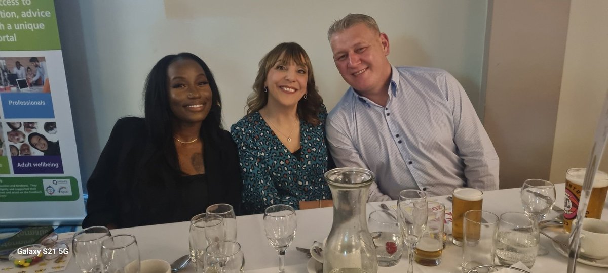#reachawards @CombinedNHS another heartwarming evening. I got to meet some old (old Brent 🤣) colleagues and some wonderful new, as well as sharing the table with 2 exceptionally deserving winners who dedicate their own time to be part of our combined family.. #table19