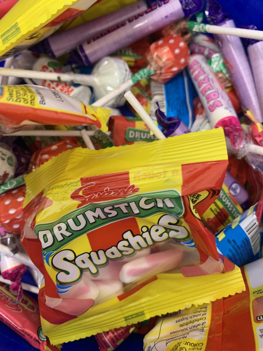 feedunsmuir's tweet photo. @WeAreMV_ Thankyou for our sweets 🍭 🍭🍭 @Hillerspal https://t.co/n9TOVQu8l6