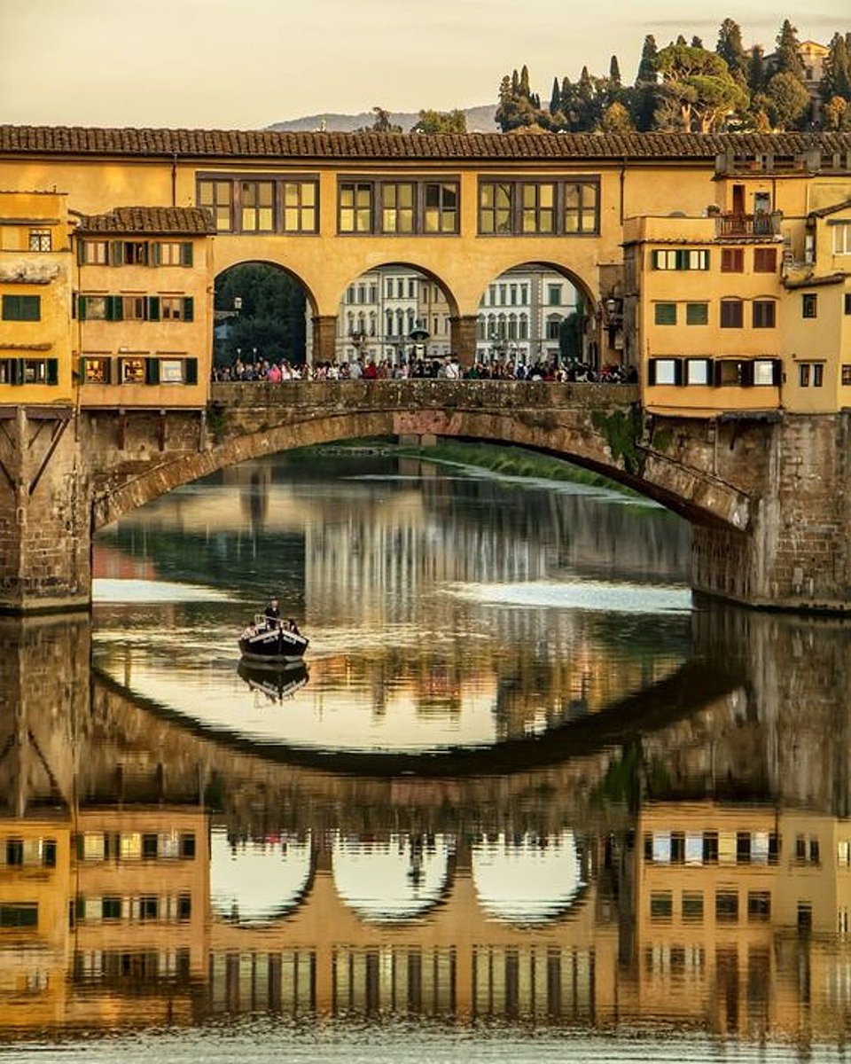 fubiz's tweet image. Ponte Vecchio Charm in Florence 🌉🇮🇹  by James Lucas
#pontevecchio #firenzia #italia #photography