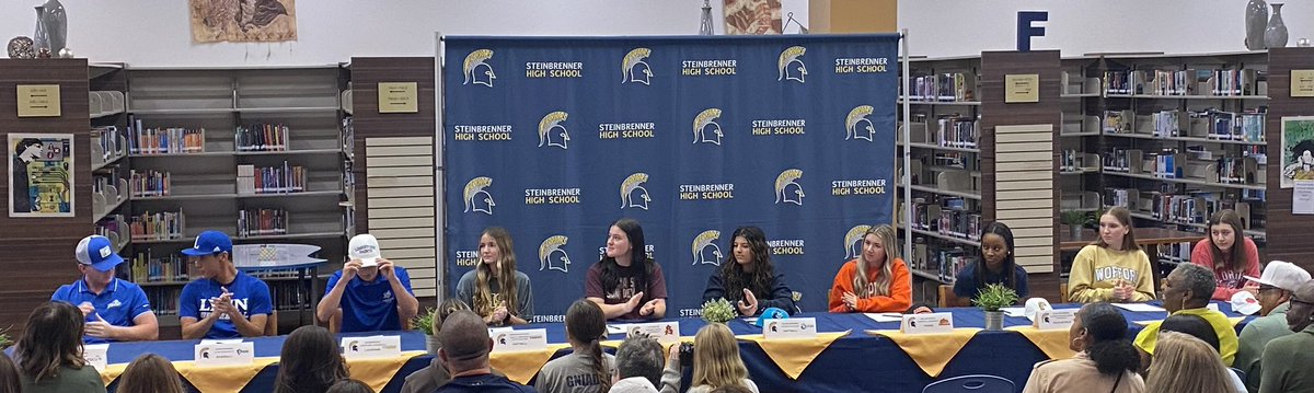 gshswarriors's tweet photo. Standing room only at today’s signing day! Congratulations and best wishes for the future for these ten amazing athletes. https://t.co/rQskcs8xNU