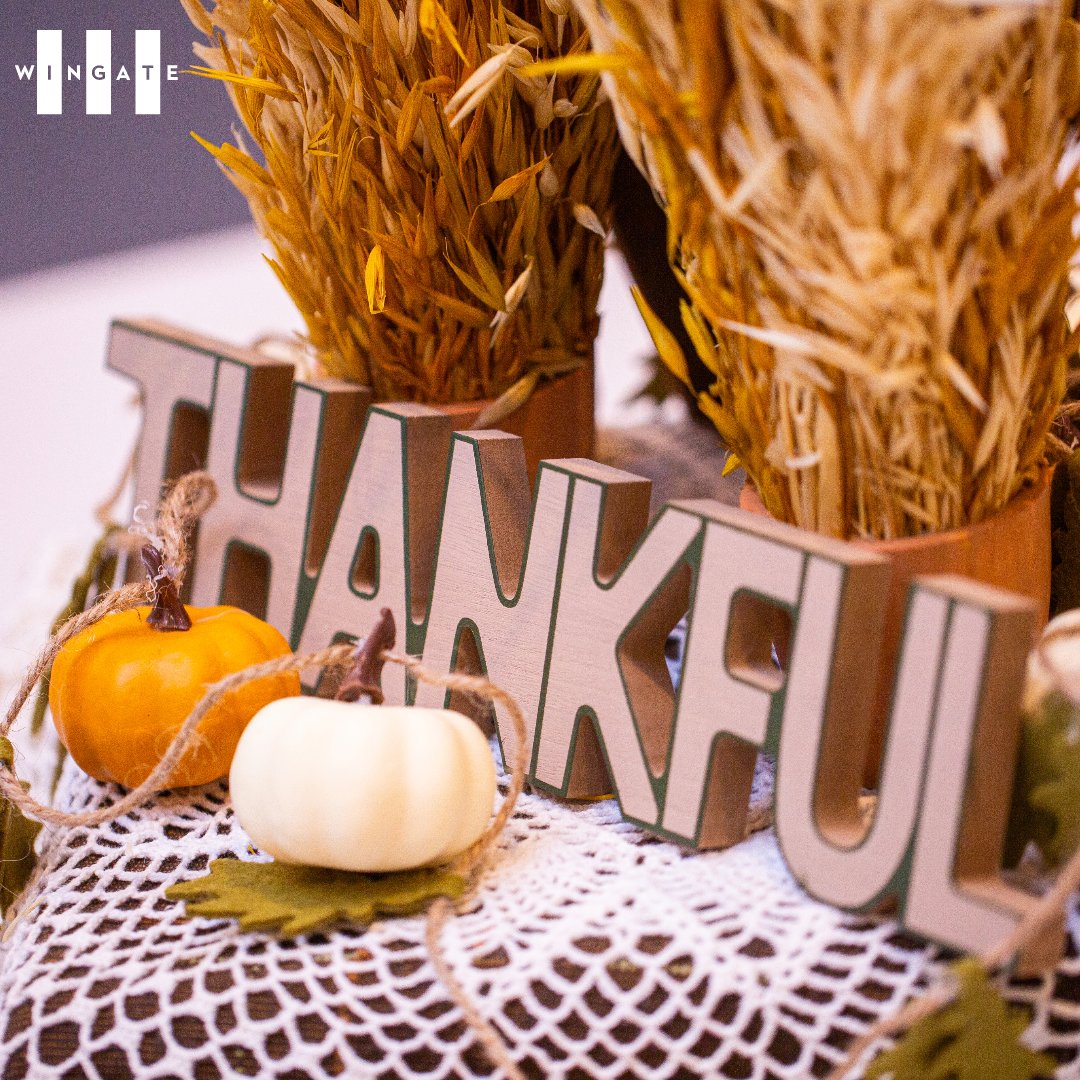WingateUniv's tweet photo. Happy Thanksgiving, Bulldogs!!! We hope you have a wonderful Thanksgiving surrounded by good food, friends, and family. We can't wait to have you back on campus. We are thankful for you! 🥧🦃🍂🐿
.
#Thanksgiving #WingateUniv #LabOfDifferenceMaking #OneDog #WingateNation https://t.co/V6quW9rghi