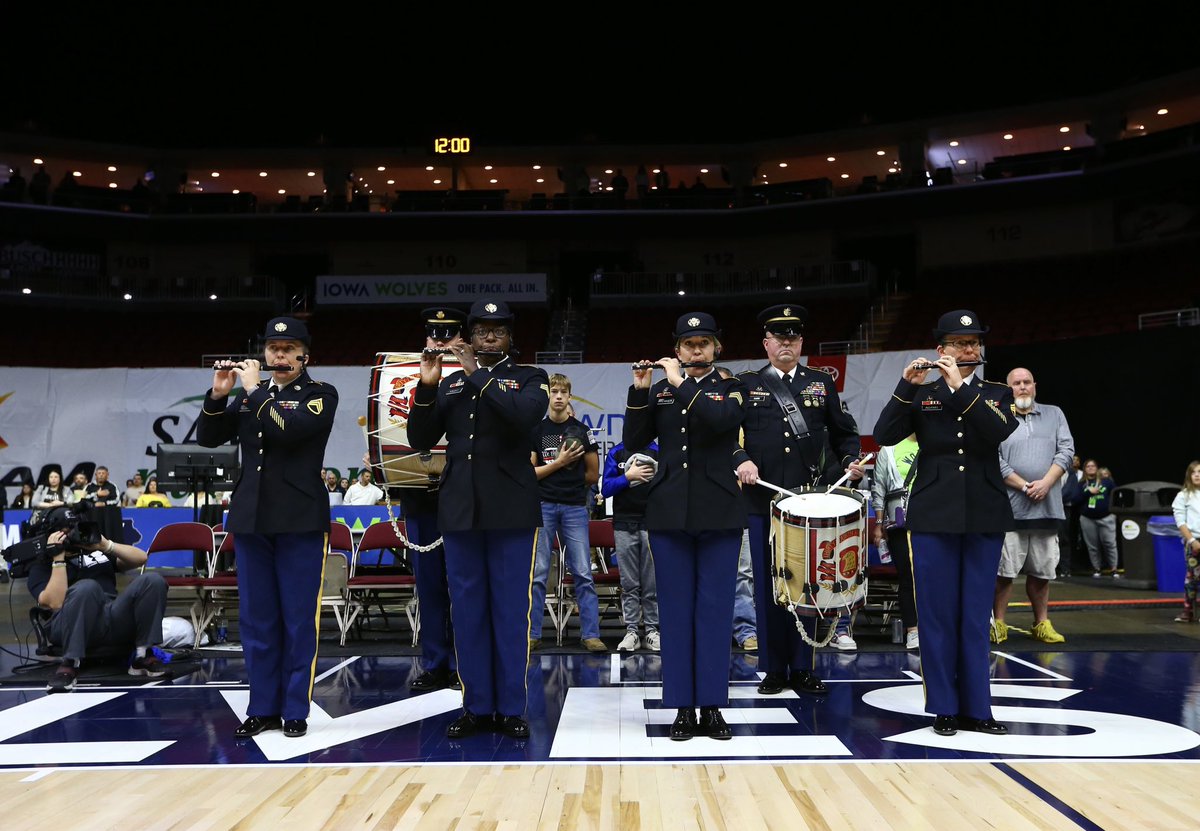 34thArmyBand's tweet photo. The Patriots honored Veterans at the Iowa Wolves Hoops for Troops game by performing the National Anthem last Saturday. They were accompanied by a Color Guard of all 34th Army Band members.🇺🇸🏀
@IowaNatGuard
#armyband #iowanationalguard #hoopsfortroops #IowaWolves #VeteransDay https://t.co/p7O7e8hSvL