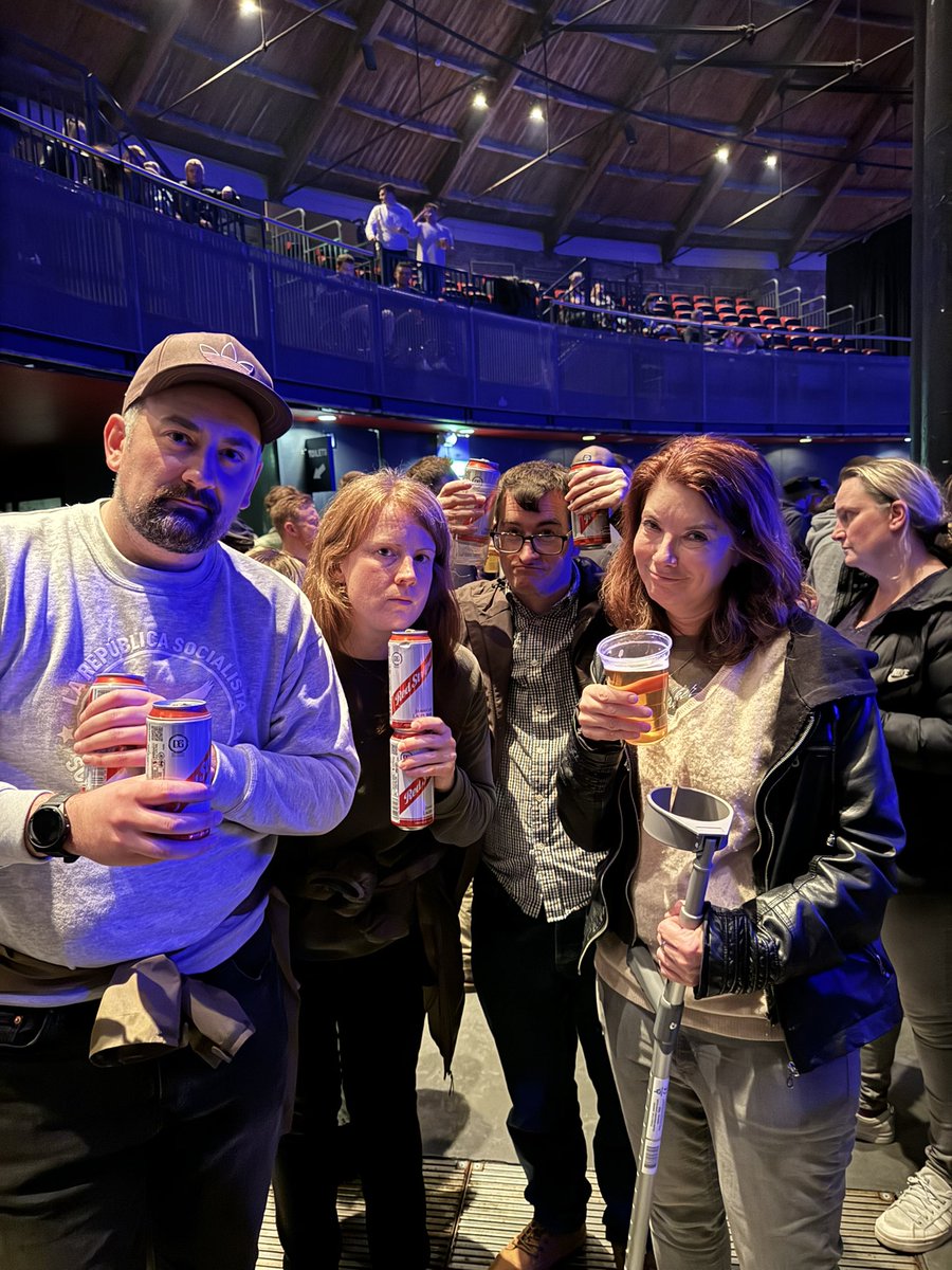 UK Oakland 68s tweet media