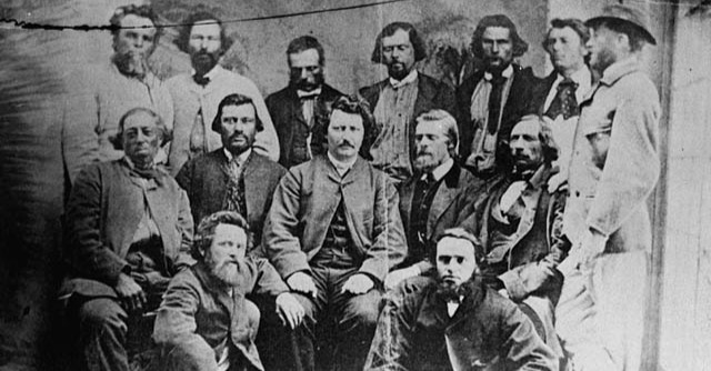 Today is the 138th Anniversary of #LouisRiel execution. We recognize Riel as an important figure for the #MétisNation and for all of #CanadianHistory. To mark #MétisWeek, we honour Riel for defending #Indigenous rights in Canada. Discover more about Riel. bit.ly/3MrCnyA