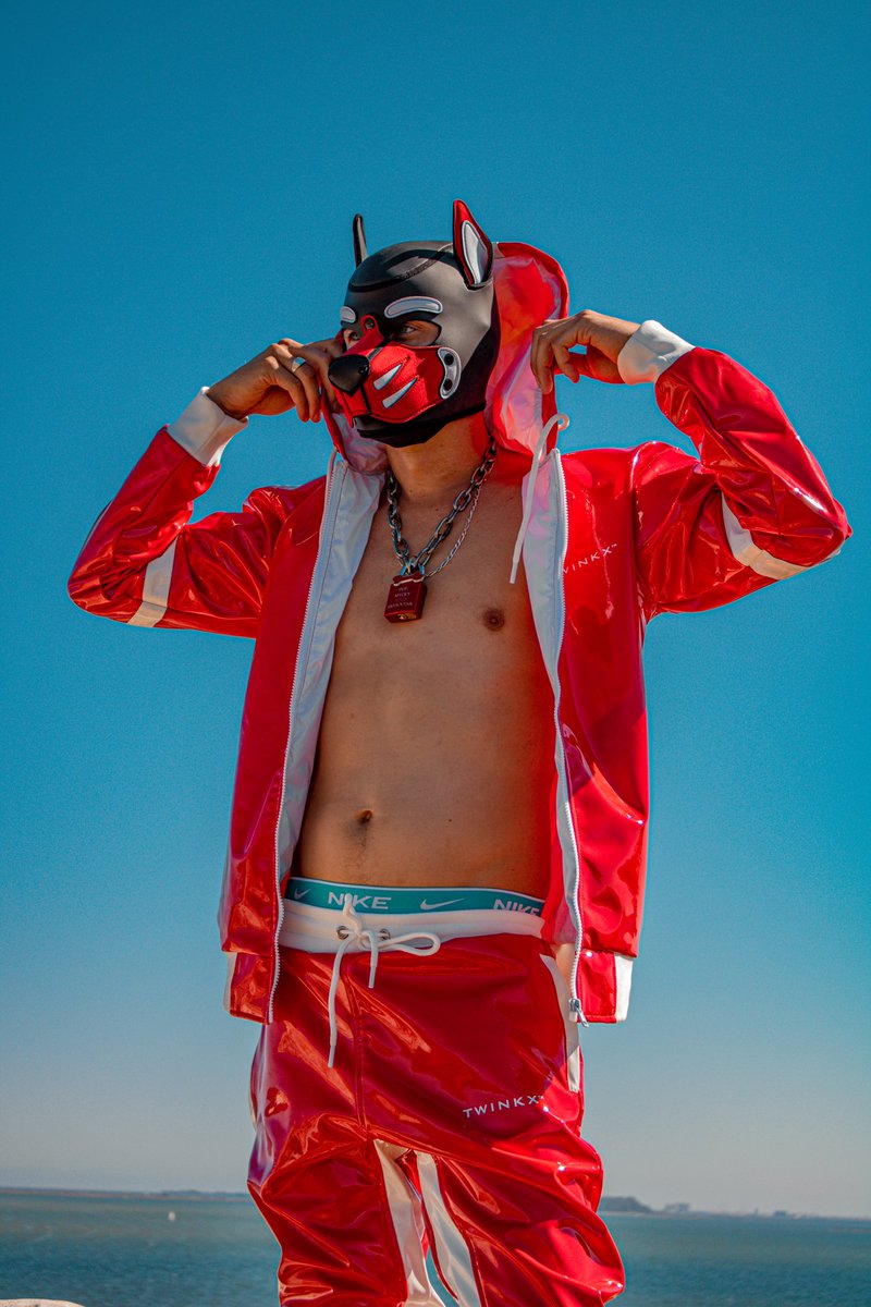 PupMycky's tweet photo. Awoooof🐾 je suis de retour😇😊 Oui j’ai bien changer, je ne suis peut être plus le même😊mes ma passion me dépasse tellement 🥰🤩

@twinkx_official 

#pupplaycommunity #pup #pupgay #kiffeur #fetish #twinkgay #gaymontpellier #LGBT #puppy https://t.co/TMTuut0ugP