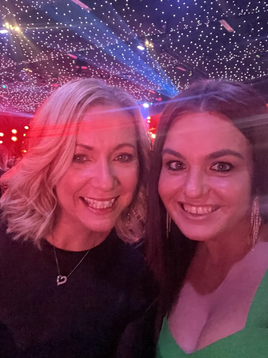 Sarah_L_Fallon's tweet photo. A huge thank you to @susan_neeson for all the support for service development &amp; implementation as Deputy Chief Operating Officer for @NIHRCRN_gman Partners and Communities 

You provide vital leadership in changing the future of care #BePartOfResearch 

#HSJawards https://t.co/FxjT11ePeN