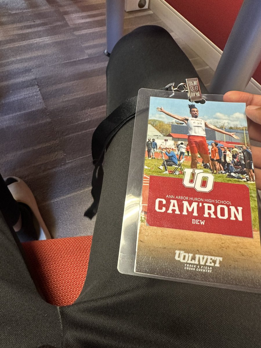 camron_dew's tweet photo. Had a great visit today at the University of olivet, it was amazing going on a tour around campus and learning about the great track and field program.@UOlivetXCTF @CoachLutzke https://t.co/RYBTLHNbn1