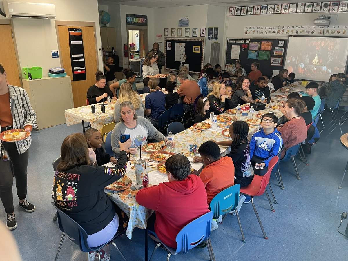 We are thankful for friendships! Happy Friendsgiving from our family to yours! 
<a href="/SpecialEdAACPS/">Special Ed AACPS</a> <a href="/AACountySchools/">AACPS</a> <a href="/GlendaleESAACPS/">Glendale Elementary</a>