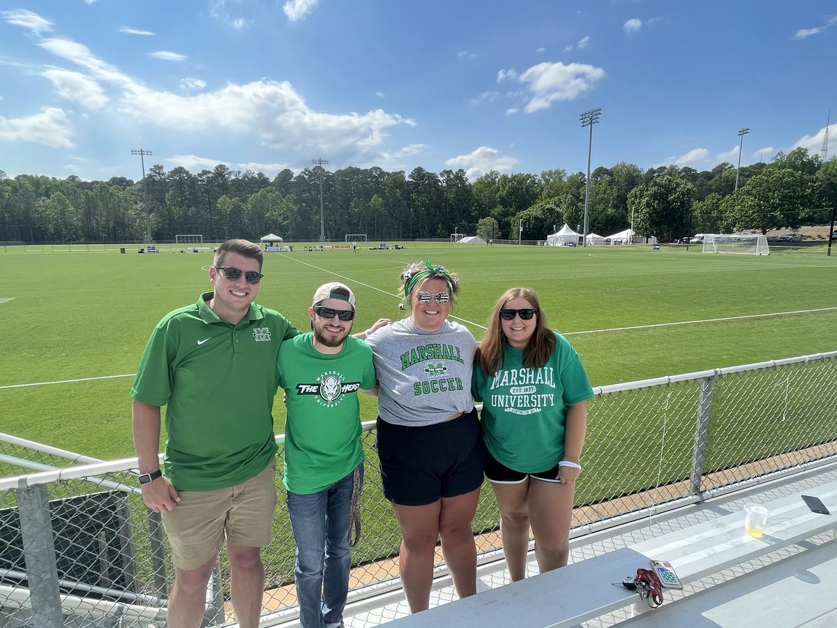 If_Only8's tweet photo. @ThunderCast_Pod Beating Clemson 💚 https://t.co/2KF3vz3YnG