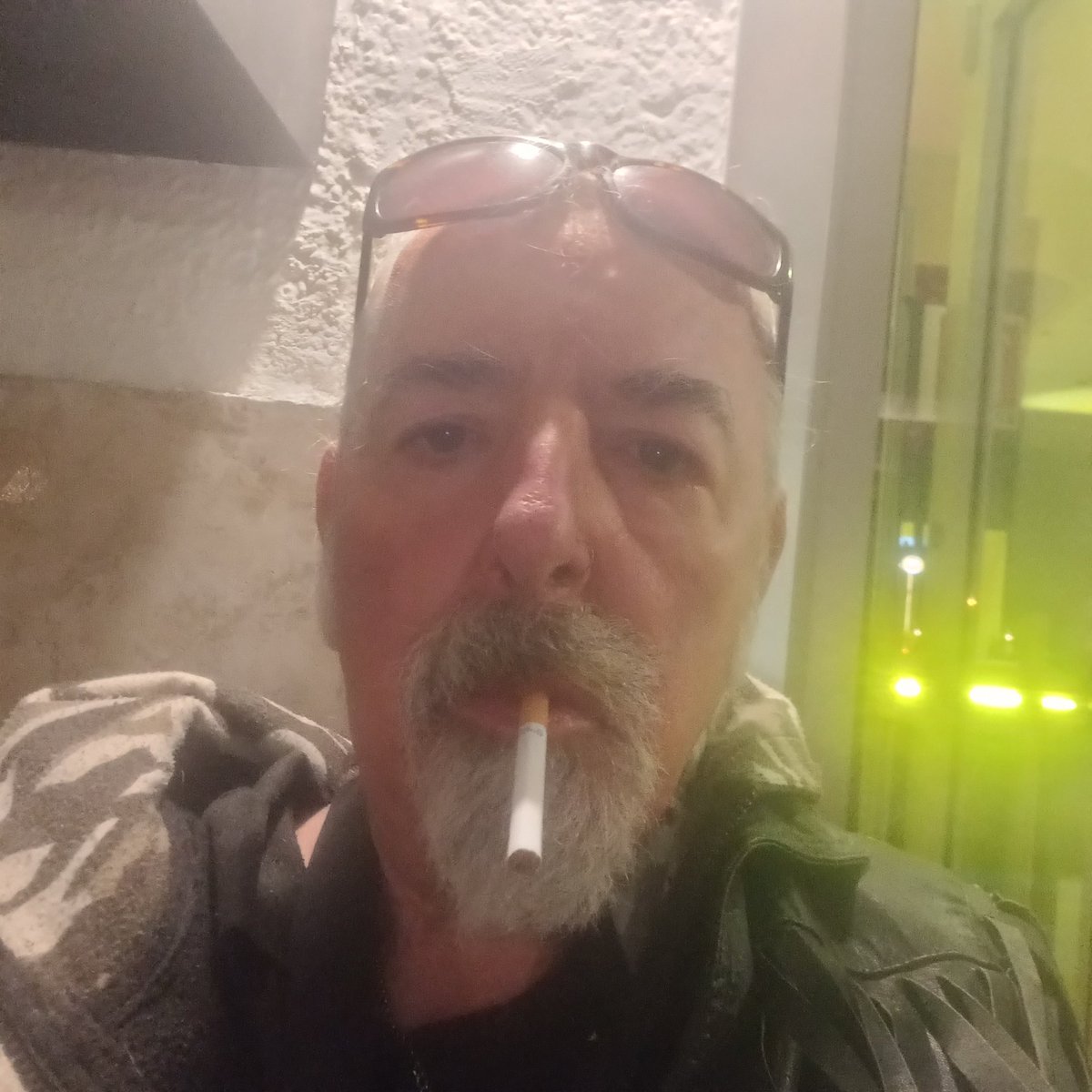 Io voglio morire odio la vita è solo una perdita di tempo mi droga e psicofarmaci sono il mio pane quotidiano spero di morire prima dei 52 anni aurora la amo alla follia ma dovrà fare la vita senza di me voglio morire di overdose