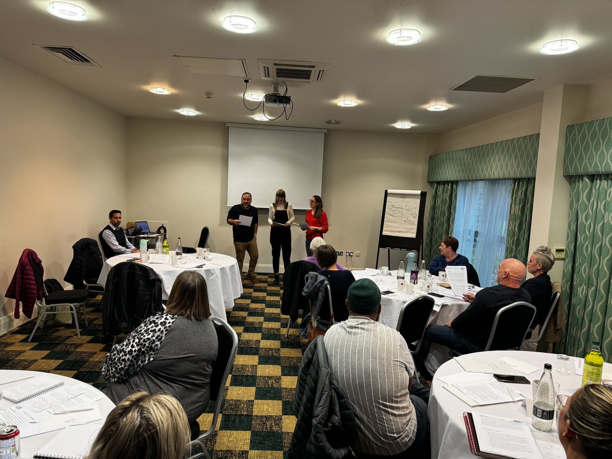 Becky (she/her) tweet media