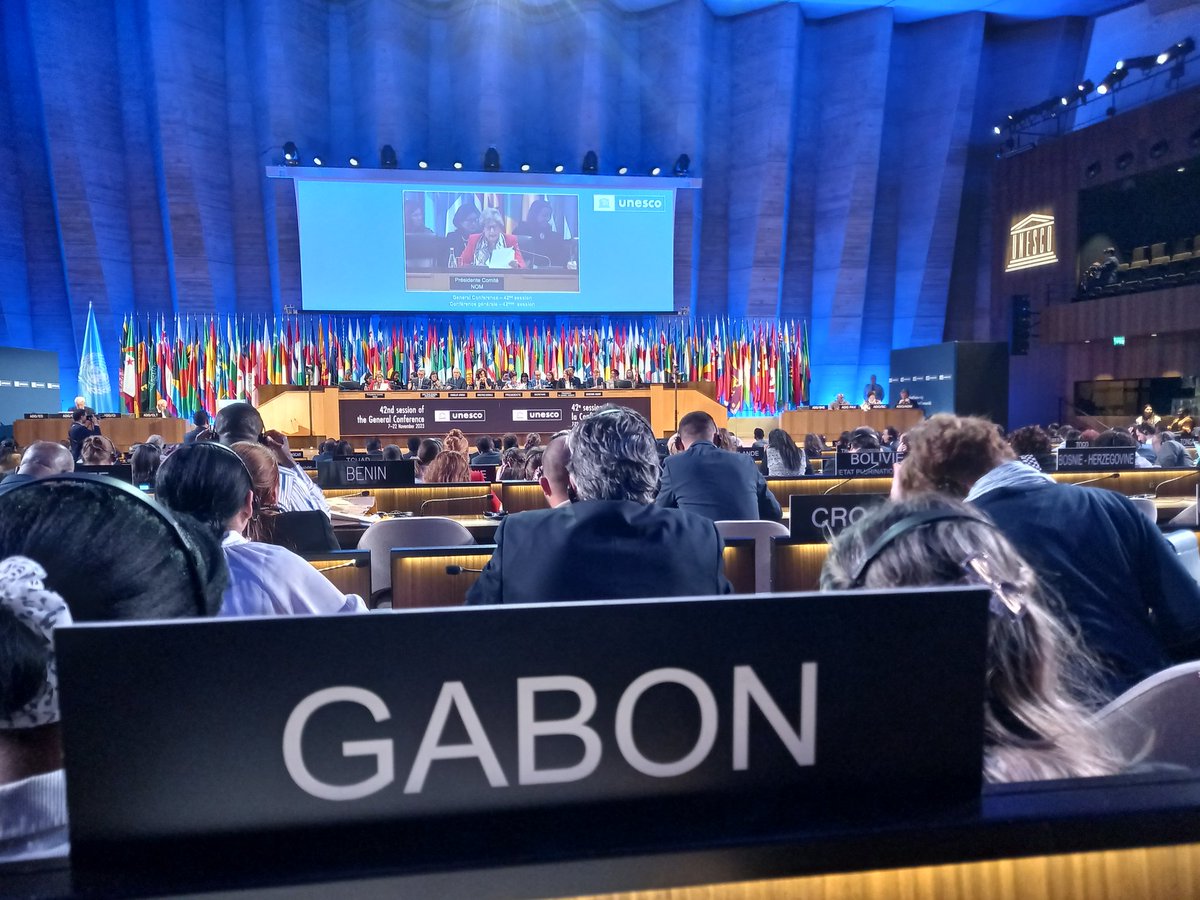 RachelOgoula's tweet image. Beau succès diplomatique du #Gabon 🇬🇦 qui vient d&apos;être élu pour un mandat de 4 ans au Conseil Executif de l&apos;UNESCO, l&apos;Organe supreme et décisionnel de @UNESCO qui compte 58 Etats Membres des 194 Etats de l&apos;Institution. Merci à tous pour votre soutien.