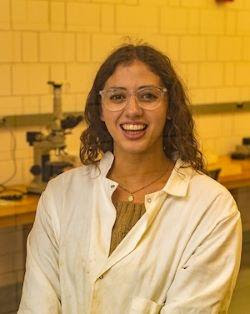 SBUArtsSciences's tweet photo. Congratulations to @victoriacastle @GEOStonyBrook, who was named November's #URECA Researcher of the Month. Castle's research on luminescence has been under the mentorship of Marine Frouin, assistant professor in the Department of Geosciences. More, https://t.co/FH5GOa6Ijb https://t.co/sME9Sg9acY