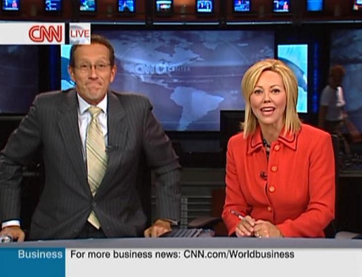 radosko's tweet photo. @rosemaryCNN @CNN Your World Today #cnn #cnncenter @holmescnn @richardquest @ClancyReports https://t.co/ASeUZj0DeY