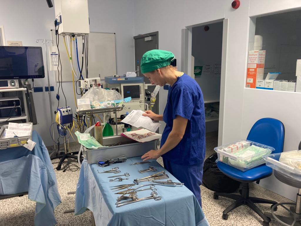 LJodp's tweet photo. Brilliant attendance at our ENT / Max Fax workshop today - best yet in the three years I’ve run them 👏 @teamtheatresCRH learning more &amp; practicing their skills ⭐️ @PriceEarnshaw @royalhospital big thanks to @KARLSTORZUK &amp; @CONMEDCorp for your help 🙏 https://t.co/JAZ0ZciZh8