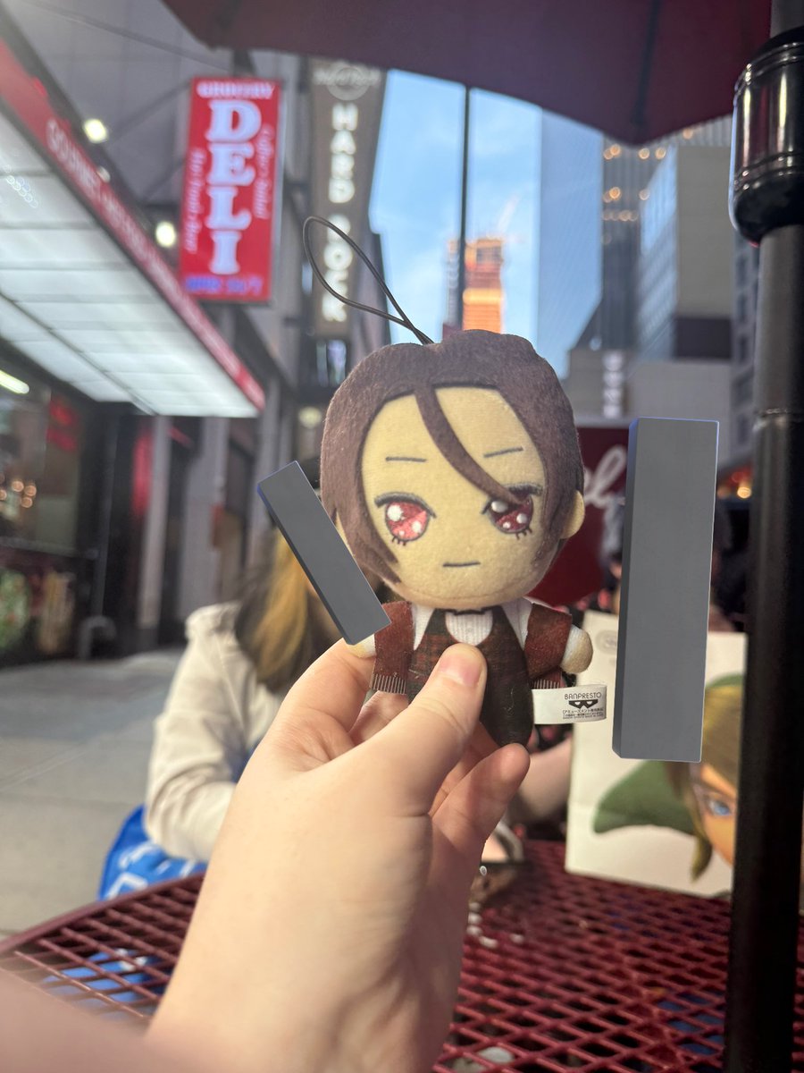 burrowingheaven's tweet photo. shylock in da city https://t.co/jbKLuRTIW5