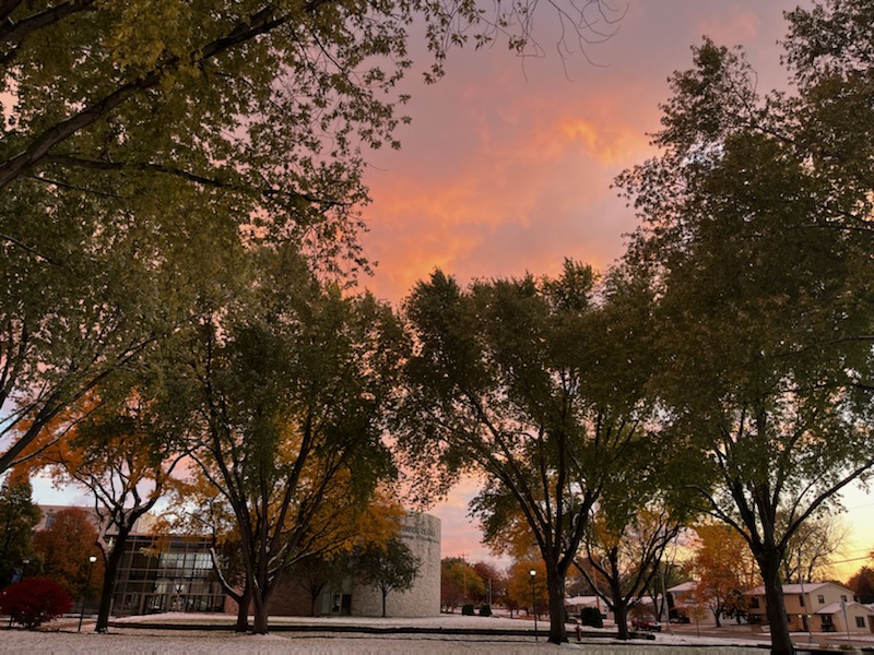 marian_wi's tweet photo. Claire, the Marketing Intern extraordinaire, captured these images of a cotton candy sky at sunset over the campus at @marian_wi. No color enhancement. #WishYouWereHere? Marian University is #TransferFriendly. More info here: https://t.co/8x2jXIuq9G #prettycampus, #photography https://t.co/xxBCmGk41p