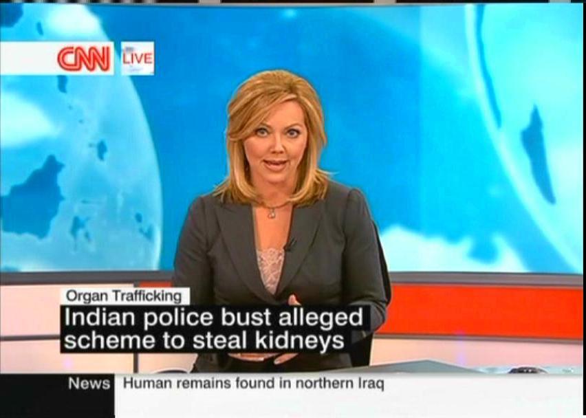 radosko's tweet photo. @rosemaryCNN @CNN @holmescnn @richardquest @ClancyReports 2006 and a fresh new look. Miss the newsroom background though. #cnncenter https://t.co/qQLEU2kN4z