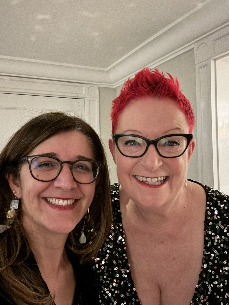 I had a pinch me moment meeting <a href="/Dr_Black/">Professor Sue Black OBE Keynote Speaker 🇺🇦</a> tonight at the <a href="/WeAreTechWomen/">WeAreTechWomen</a> #TechWomen100 awards. I may have also stalked her for a selfie in the very fancy bathrooms