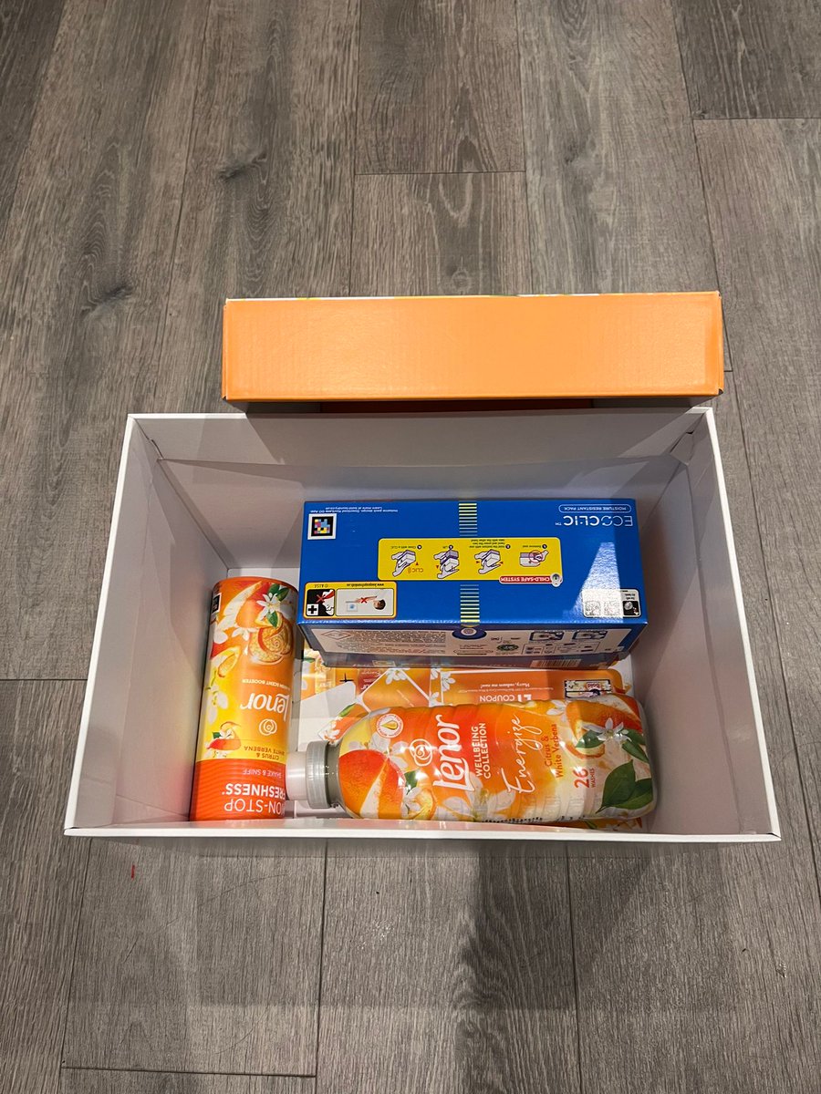 Shwetasgoyal's tweet photo. My experience with the Lenor laundry product has been nothing short of impressive. From the packaging to the product itself, exudes reliability and attention to detail. I am vry excited to try.  #ad #WellbeingDreamTeam #savvycircle #CitrusWhiteVerbena @SuperSavvyMeUK @joyofclean https://t.co/ZsgZssbuS3