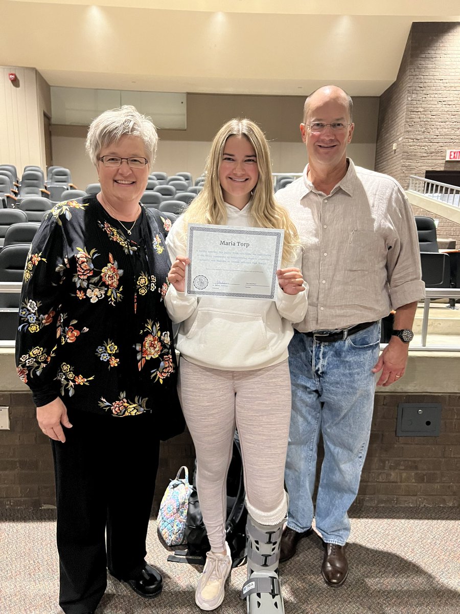 Super honored to have received a JAG PRIDE award, from demonstrating respect, creativity, integrity, and Kindness at JHS 
Note from my math teacher: "Maria is always engaged in class and draws other students into whatever topic we are discussing." <a href="/Mission__FP/">Mission Fastpitch</a> <a href="/coleymarieries/">Coley Ries Welter</a>