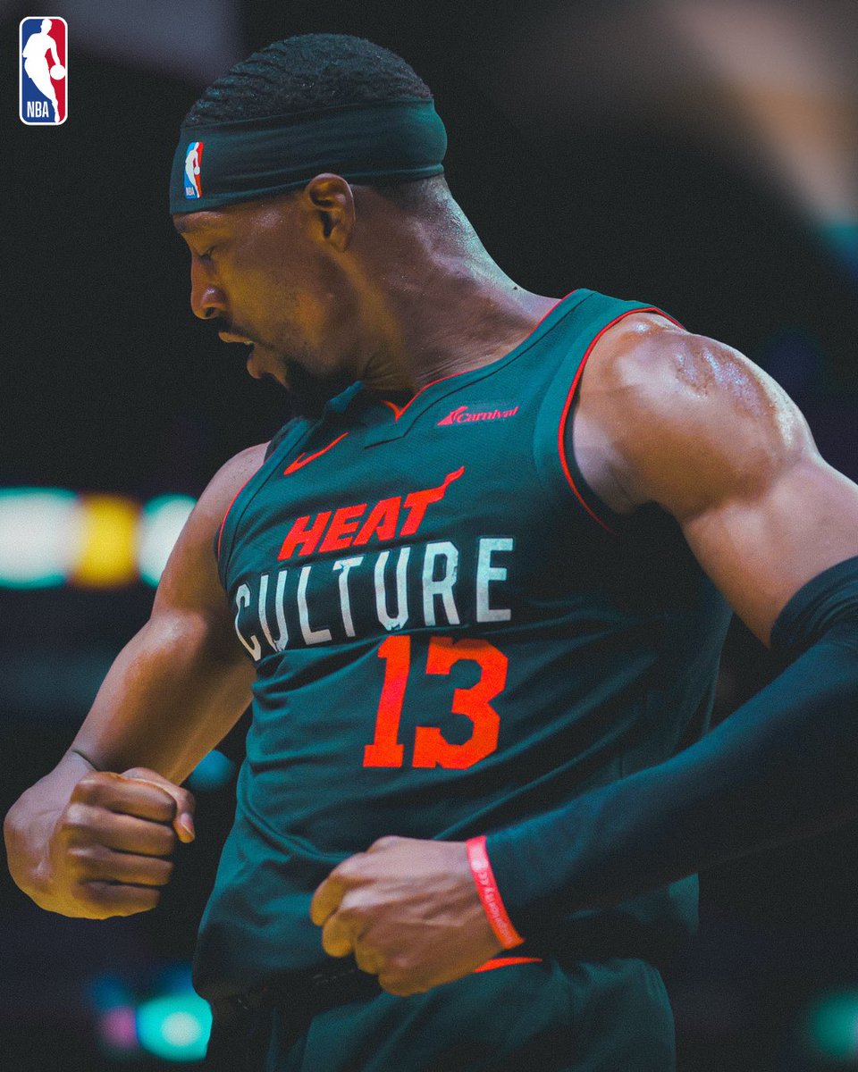 NBA's tweet photo. Bam Adebayo during the Heat 6-game winning streak:

23.5 PPG
12.2 RPG
4.7 APG
1.8 SPG
1.3 BPG

Doing. It. All. https://t.co/UCrIJm8RAh