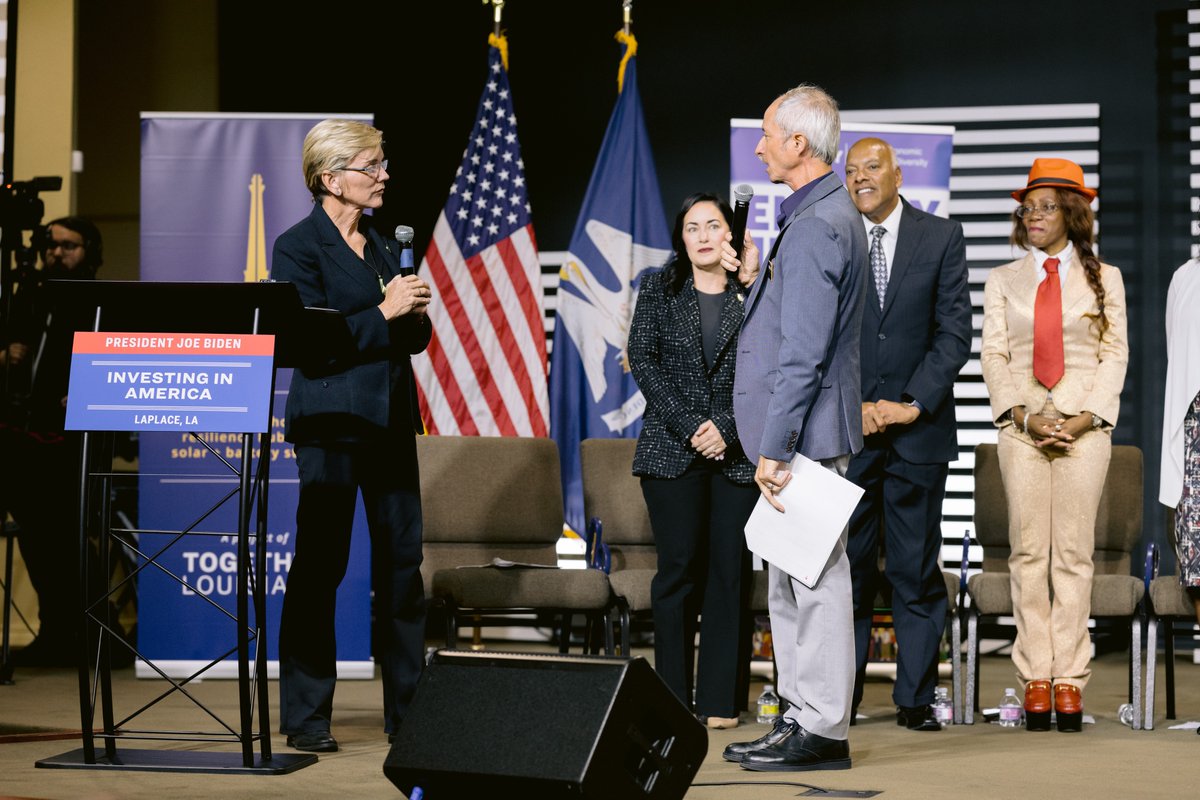 Tog4LA's tweet photo. Sec. Granholm said, "We are thrilled to celebrate the completion of the seventh #CommunityLighthouse in Louisiana. This project is a testament to the power of grassroots organizations and their commitment to creating resilient and sustainable communities." https://t.co/0IJMr6dfK7