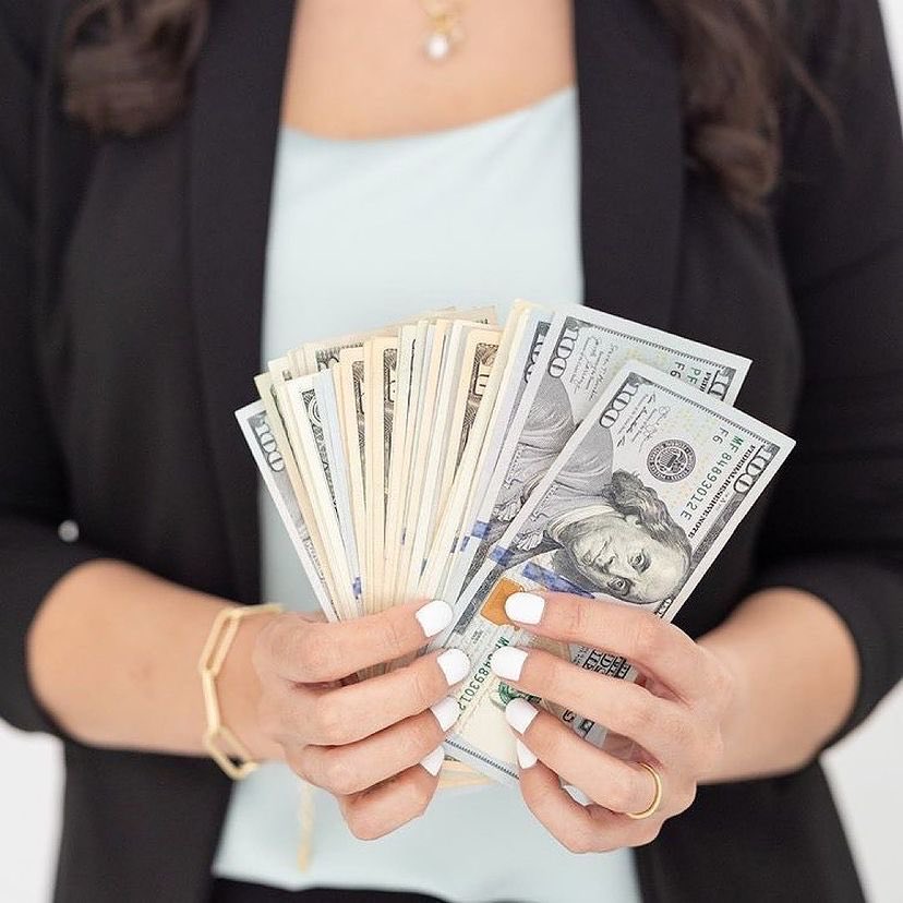 Jessica566459's tweet photo. Why you’re overwhelmed with investing 🤯

I speak from experience because I felt the same way!

Okay, so you’re feeling good (no GREAT) about getting started with investing. 

You google best funds to get started and BAM you’ve got multiple lists of top options all claiming. https://t.co/H9QpC7tQCA