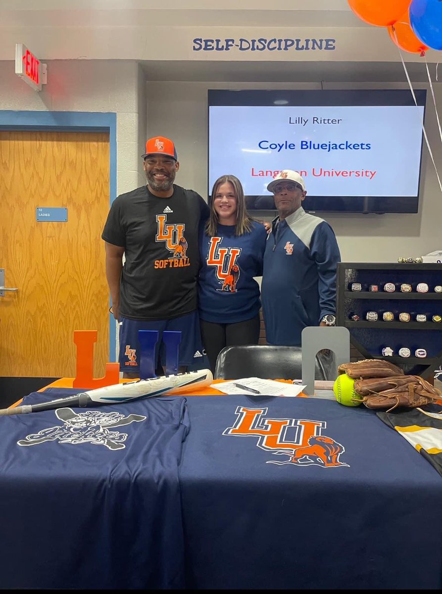 Big things happened this fall! Congratulations to these girls signing their letters of intent! I couldn’t be more proud and happier for them.