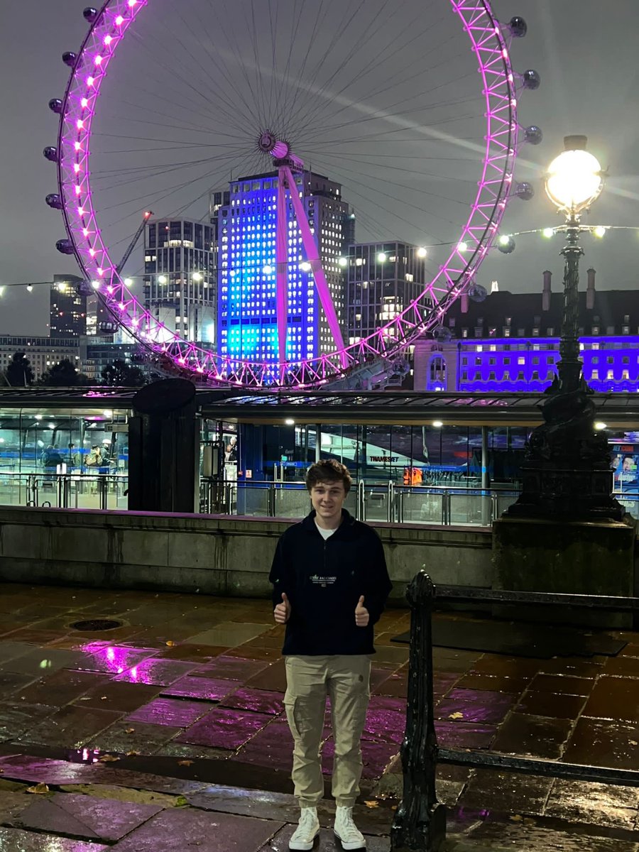 Katrina Perry tweet media