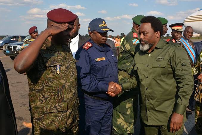 Malgré son silence, sa discrétion et son éloignement, l'ancien Président Joseph Kabila continue de garder toujours une grande influence au sein de l'armée; confie Jean Pierre Bemba @bembajp à un Diplomate.