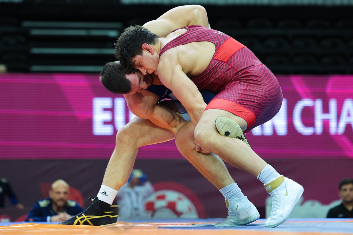 We've got four #CKWC members set to compete at the Bill Farrell Memorial this week at the NYAC. Coon in the Greco field on Friday; Dieringer, Finesilver &amp; Honis in Saturday freestyle.

Action starts at 9:30am tomorrow, live on <a href="/FloWrestling/">FloWrestling</a>.