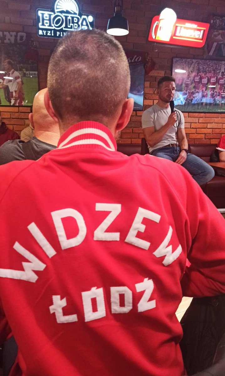 KukulskyM's tweet photo. Dzięki @OSK_TylkoWidzew za kolejne spotkanie #K1910. Dziękujemy trenerze @MysliWiecJestem za dwie intensywne połowy, a także już po zamknięciu lokalu - dogrywkę przed pubem 😉 Razem Tworzymy Siłę! 
Wspierajmy #WOWP https://t.co/EZVDZGvmqB